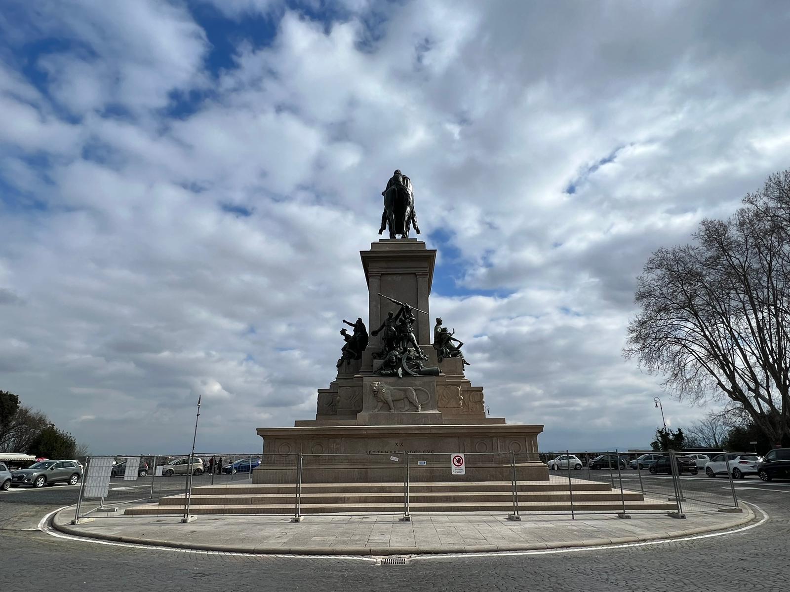 Monumento restaurato3 