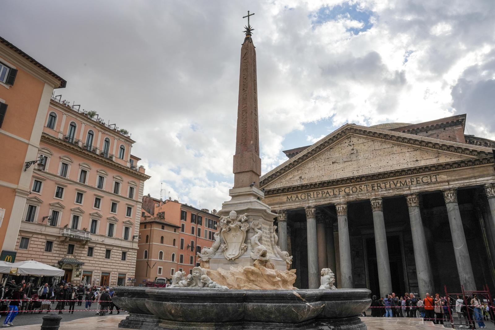 Fontana di Piazza della Rotonda post restauro (novembre 2024)